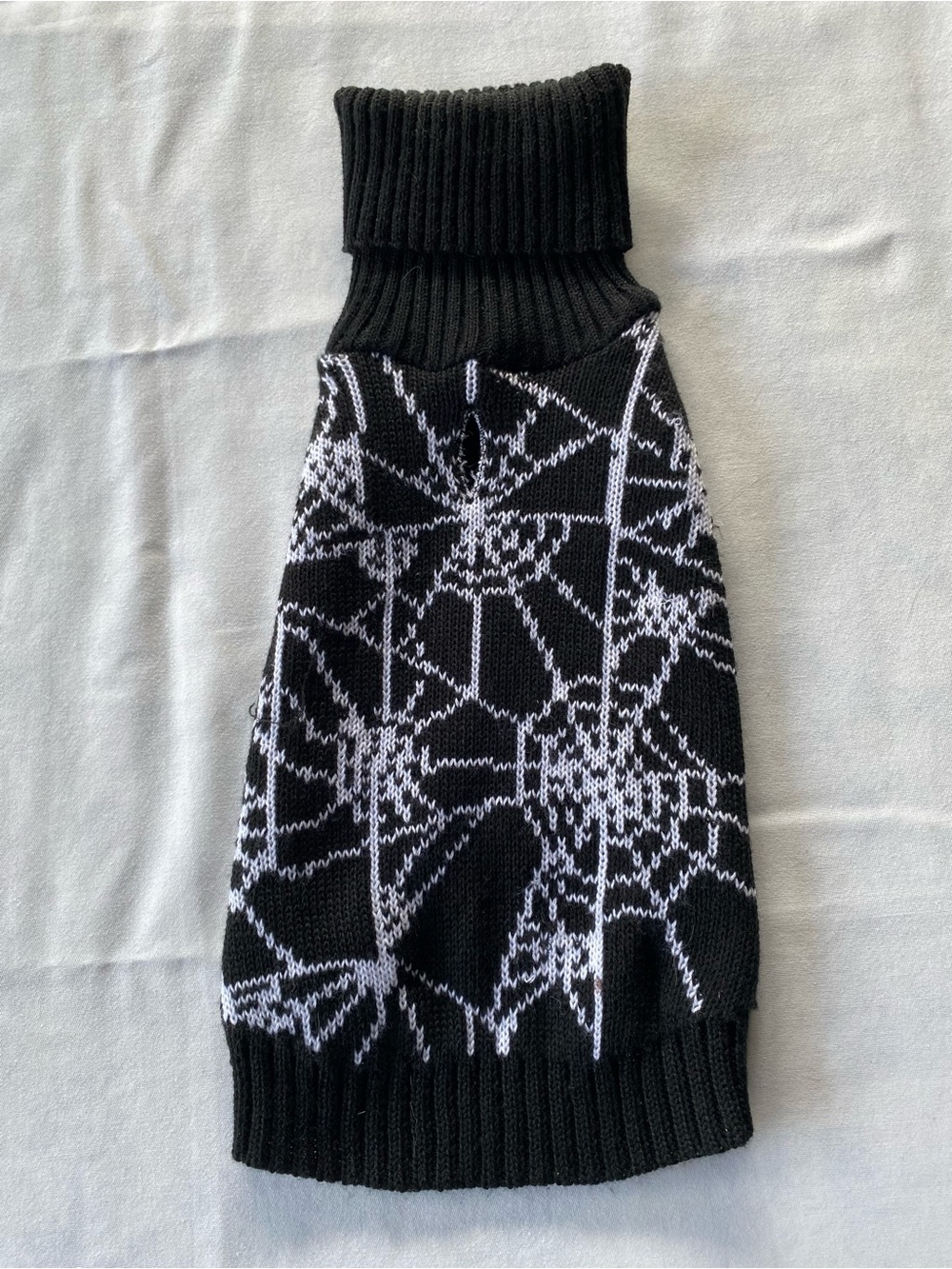 Halloween Spiderweb Black and White Dog Sweater Size Small